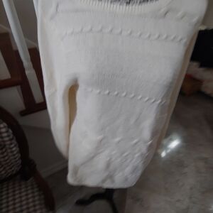 SOHO new York & Co long sweater 100% acrylic